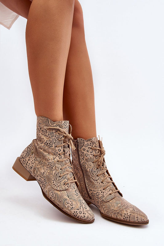  Heeled low shoes model 193934 Step in style 