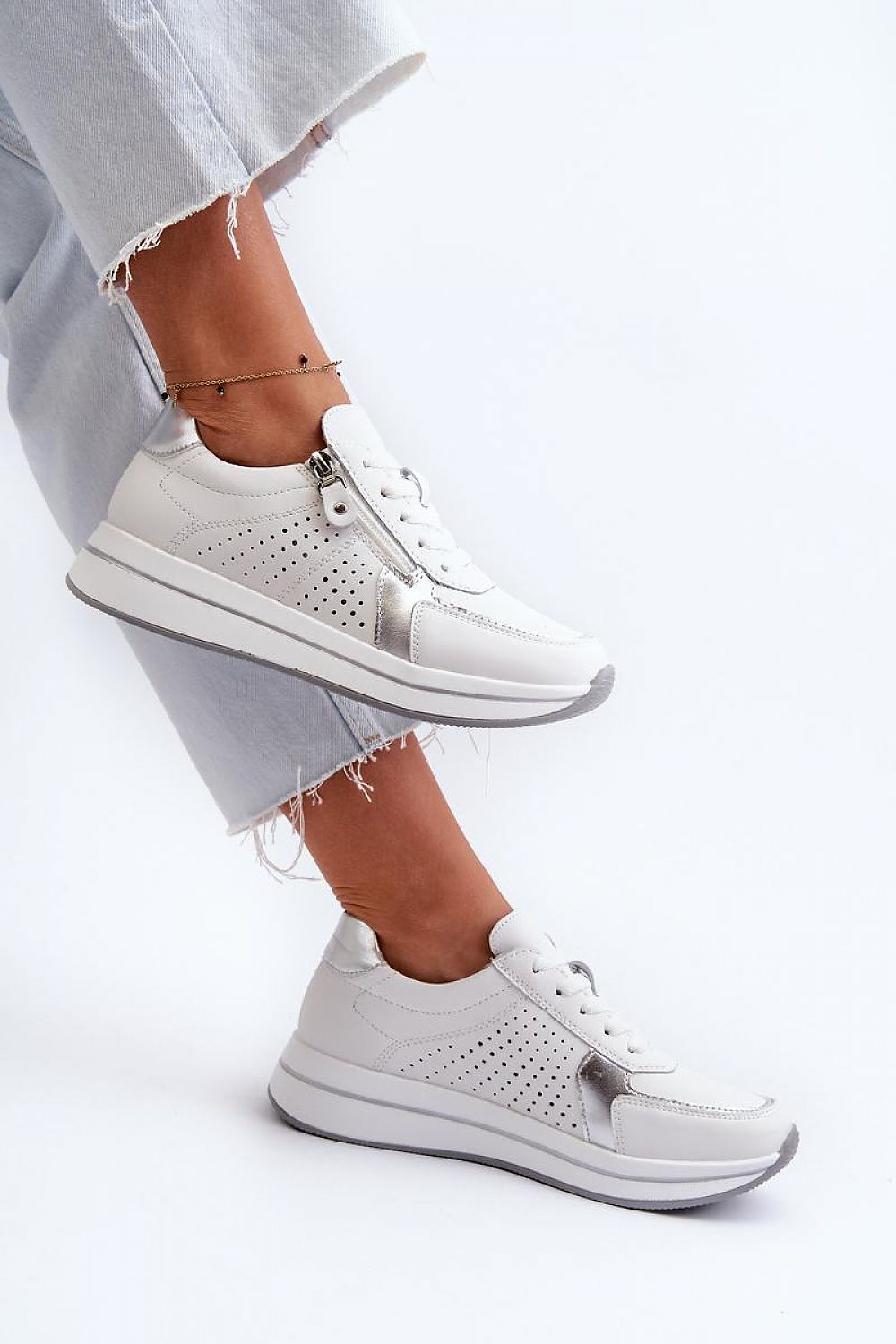  Sport Shoes model 196355 Step in style 