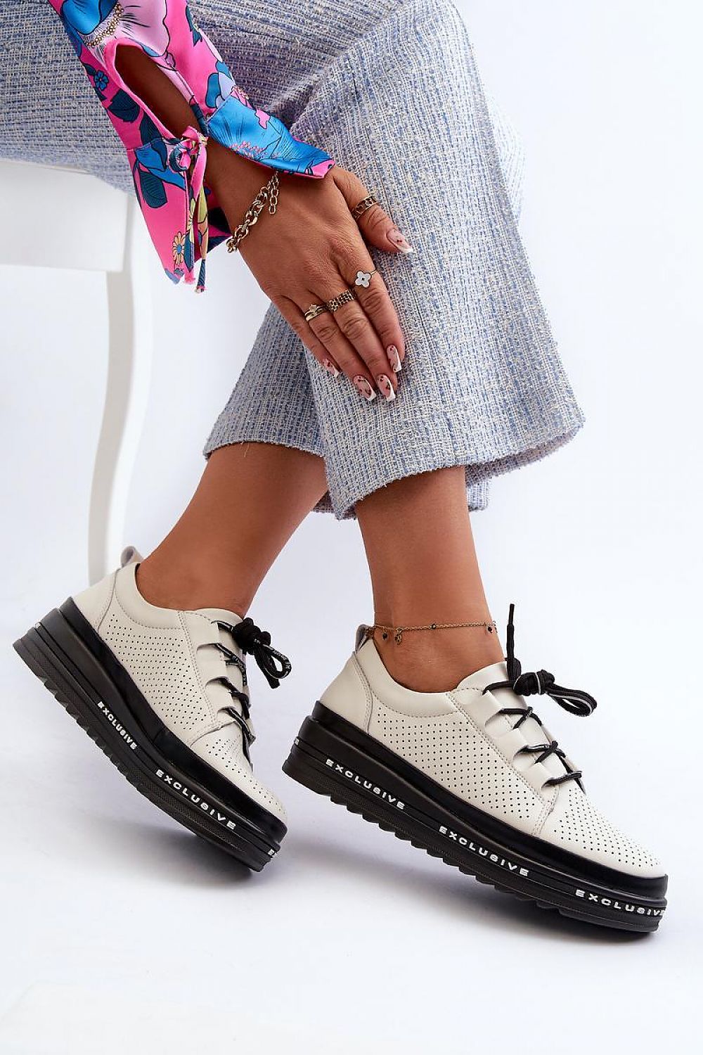  Half shoes model 198009 Step in style 