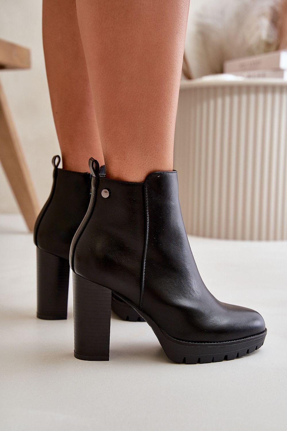  Heel boots model 199083 Step in style 