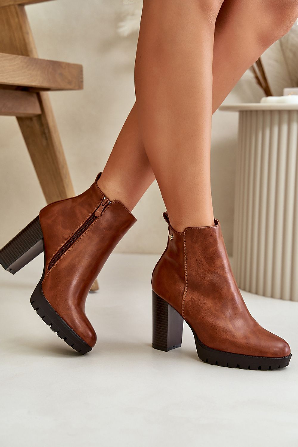  Heel boots model 199084 Step in style 
