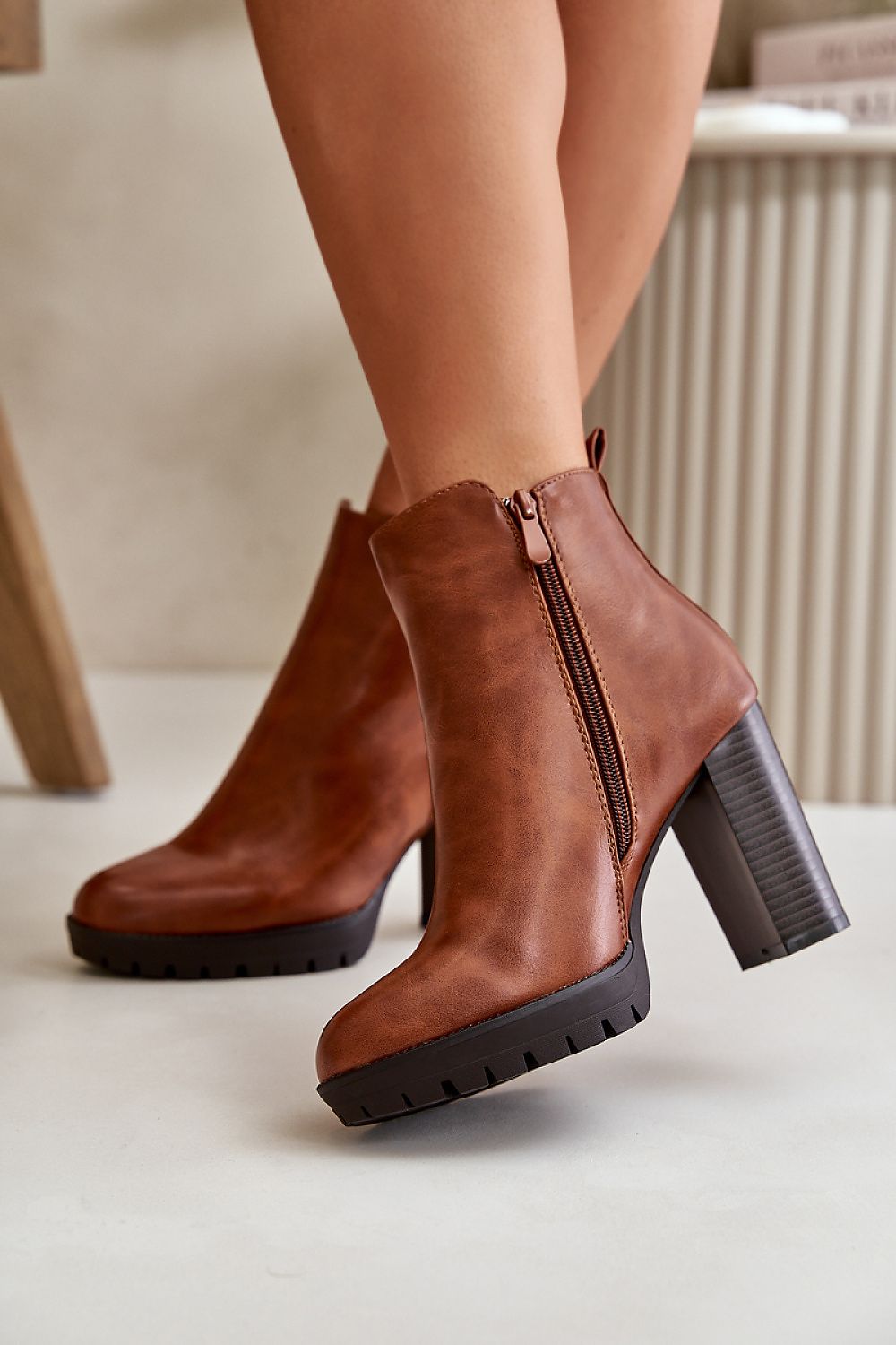  Heel boots model 199084 Step in style 